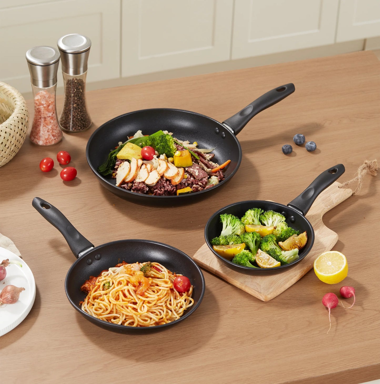 3-Piece Nonstick Aluminum Skillet Set, Black Finish Set of 3